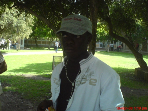  - click for next photo