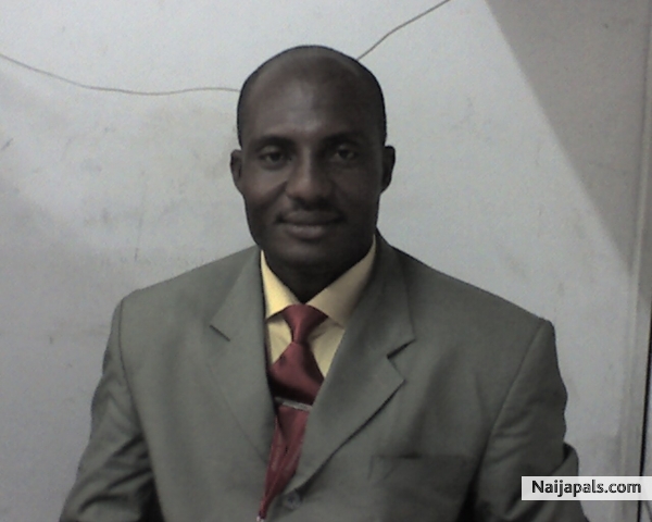 THERE' S NO CUTTING CORNERS FOR EXCELLENCE IN LIFE. - click for next photo