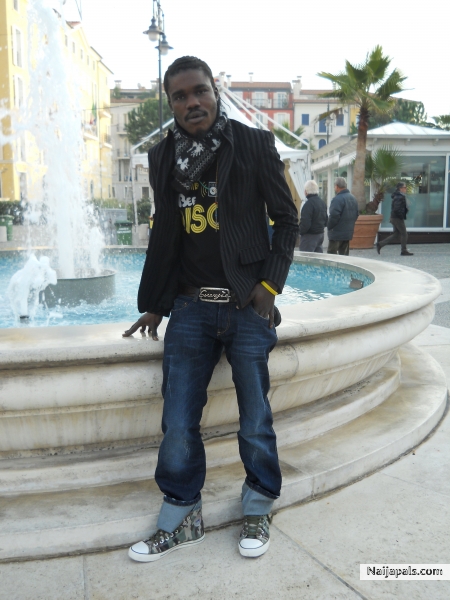  - click for next photo