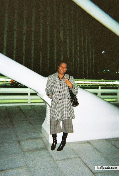 - click for next photo