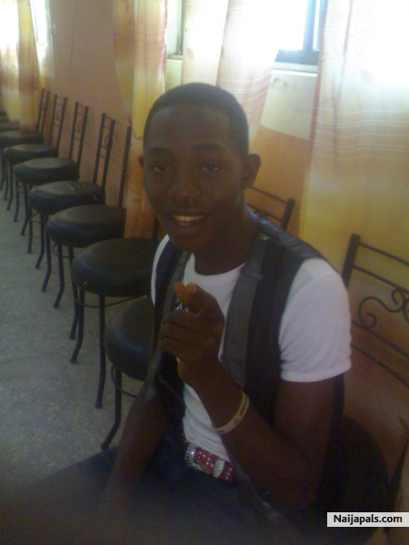chocboy and em on naijas ok.com daz y am chilling u know wat em sayin u readin dis em feelin U - click for next photo