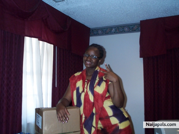 yay naomi - click for next photo