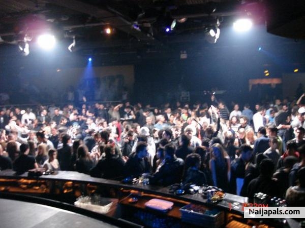 Club FUZZ... HELL YEAHHHH - click for next photo