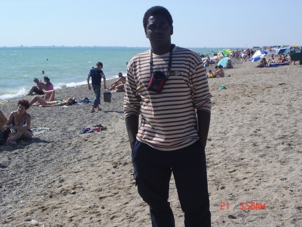  - click for next photo