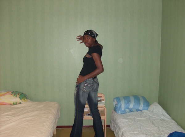  - click for next photo