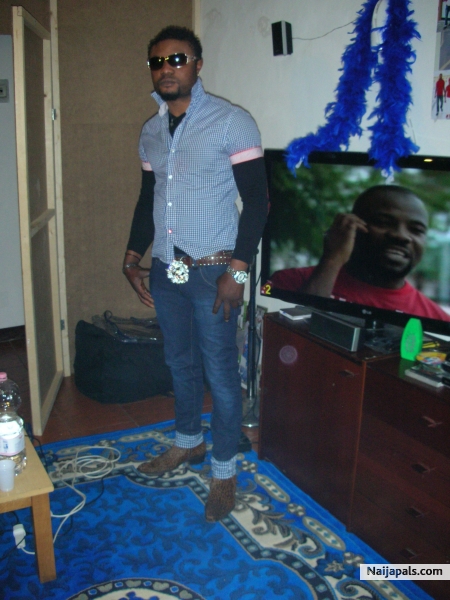  - click for next photo