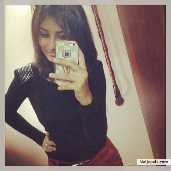 Selfie - click for next photo