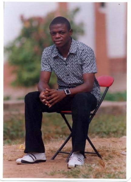 johhny is my name but u can call me Akinola prefarably - click for next photo