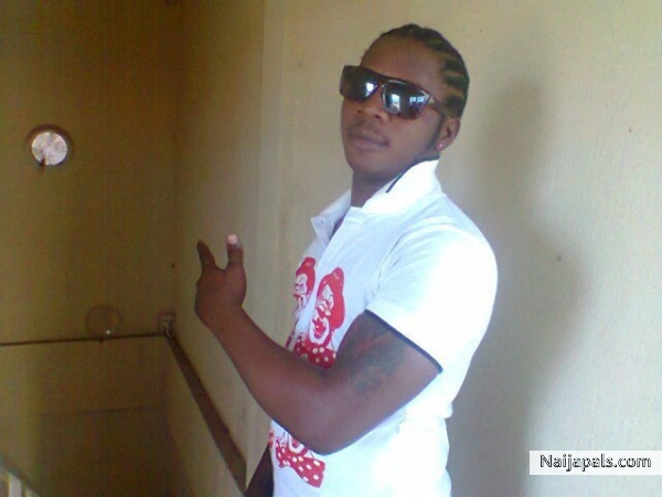 i play no game - click for next photo
