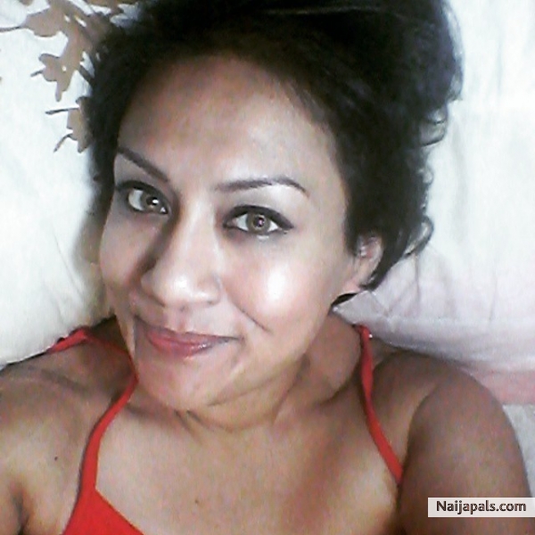 Bedtime selfie.. - click for next photo