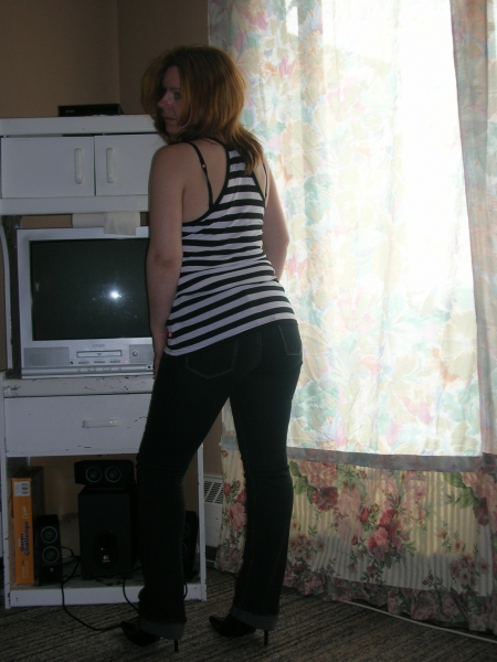  - click for next photo