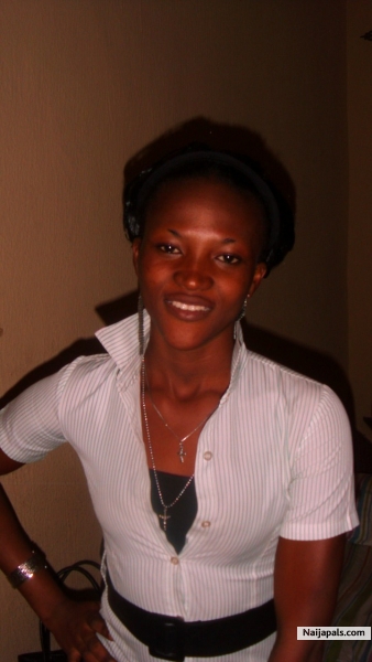 Moi doin ma tin - click for next photo