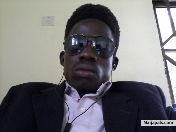 AM NOW THE MOST YOUNGERST RICH BUSINESS GUY IN GHANA. THANK GOD - click for next photo
