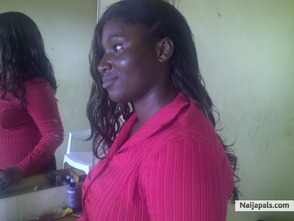 amaka - click for next photo
