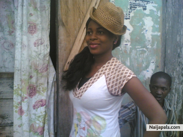  - click for next photo
