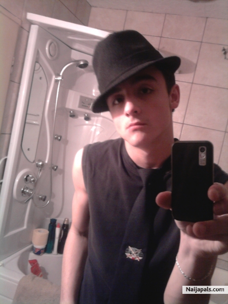  - click for next photo