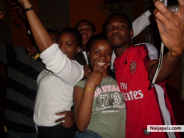 Peaceeeeeeee.......bro! ' This Party.....never stops!' - click for next photo