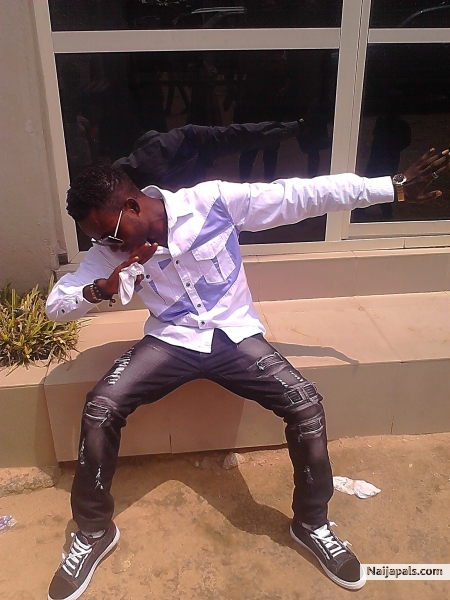 I dap for a million dollars....lol - click for next photo
