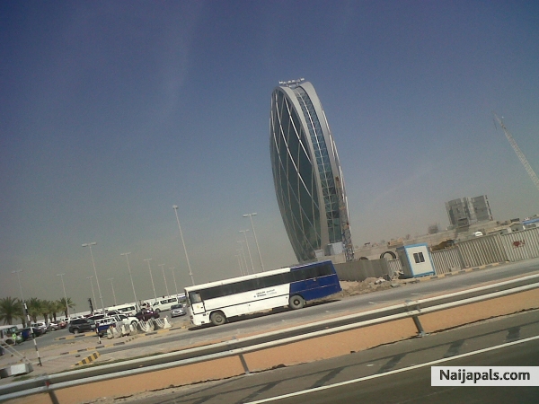  - click for next photo