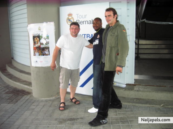  - click for next photo