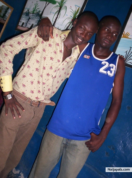  - click for next photo
