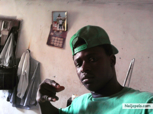  - click for next photo