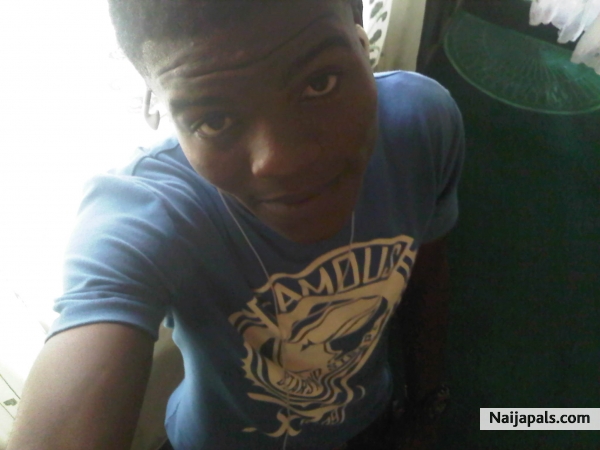 hehehe i' m here - click for next photo