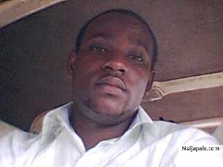 Dammy Boi - click for next photo