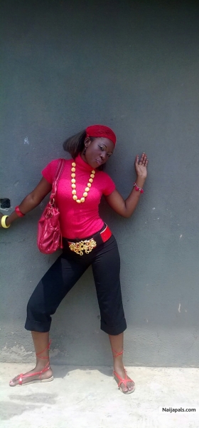 i luv red - click for next photo