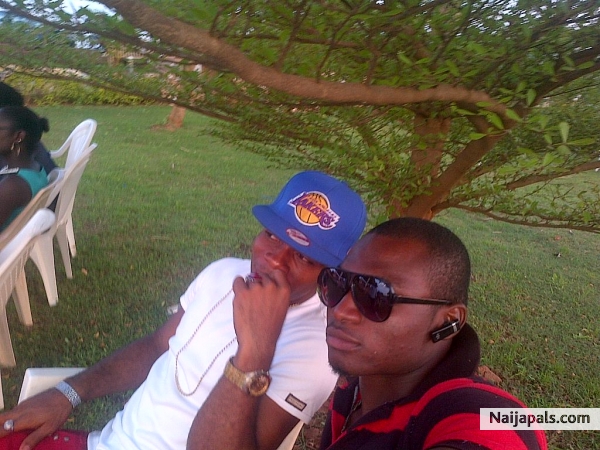 fresh dudes chilling! - click for next photo