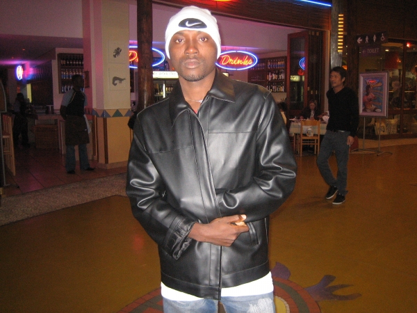  - click for next photo