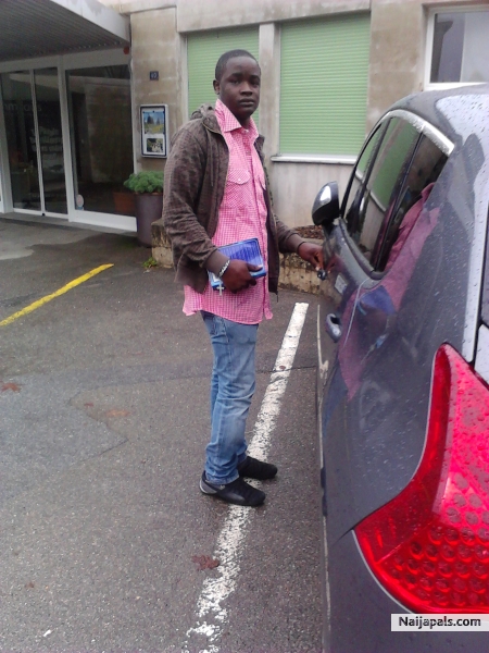  - click for next photo