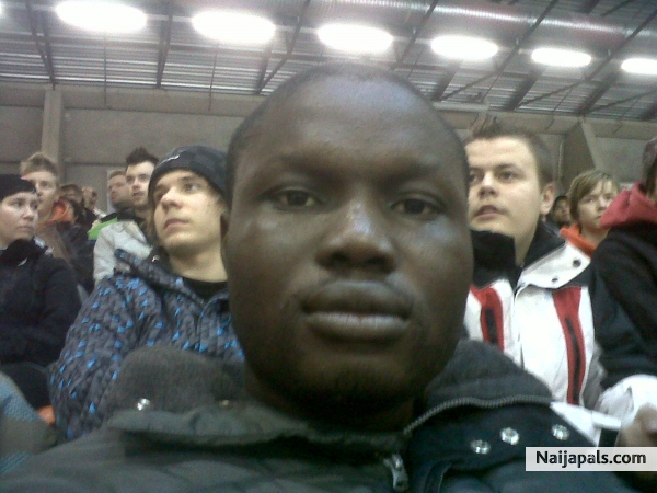 Baba God Noni - click for next photo