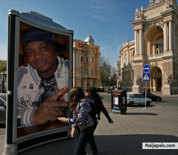  - click for next photo