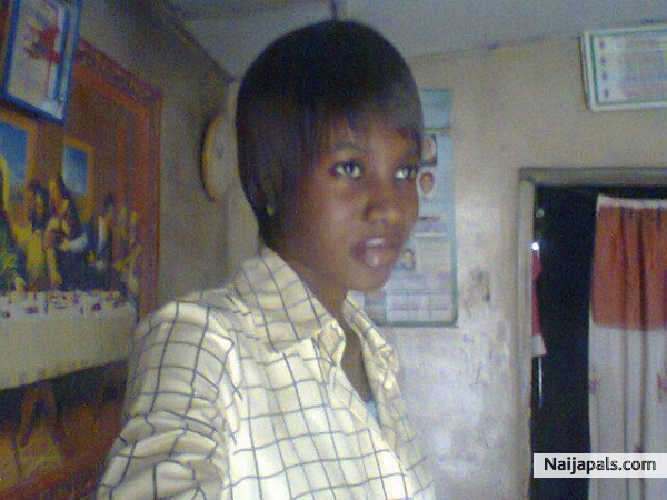 Baba God noni - click for next photo