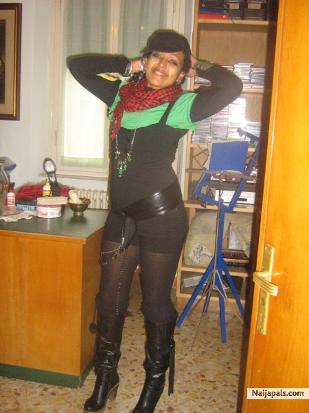  - click for next photo