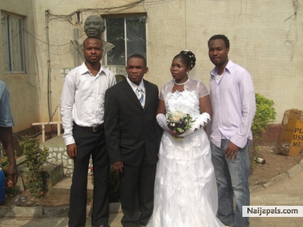 me, my boss bro Osas n wife, Caleb - click for next photo