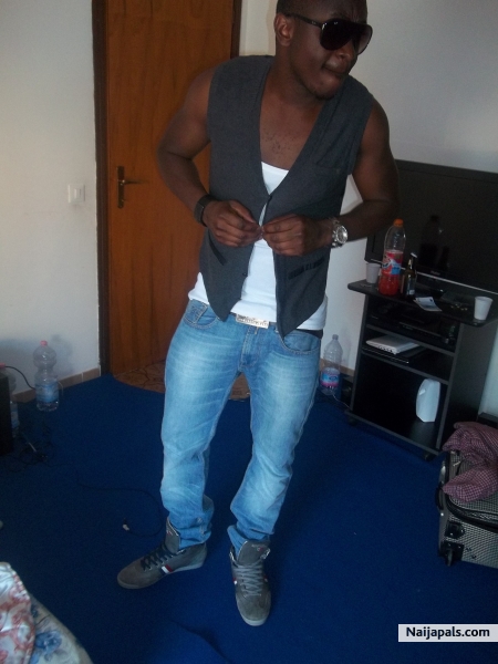  - click for next photo
