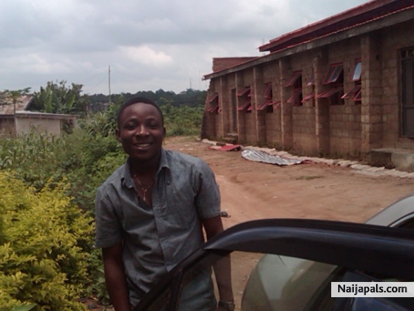 Beauty iz in d eyez of d beholder....... - click for next photo