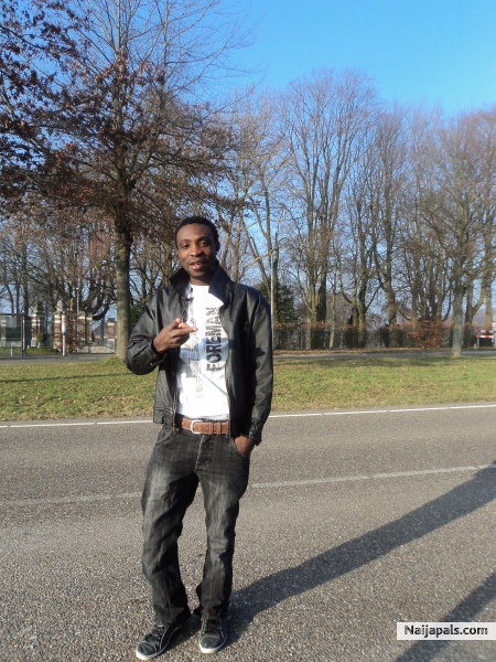  - click for next photo