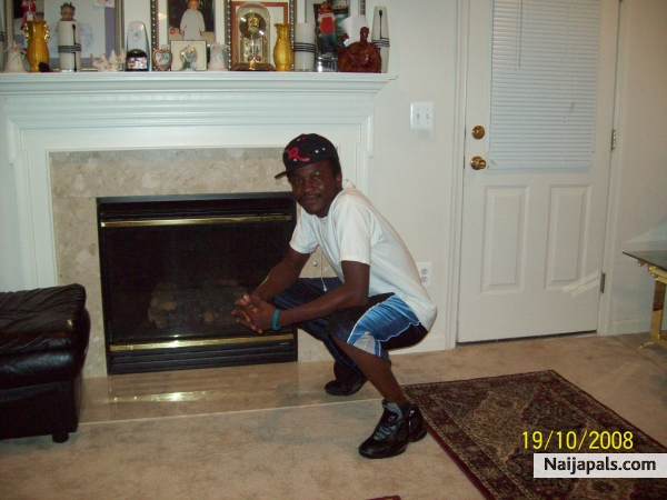 just chillin - click for next photo