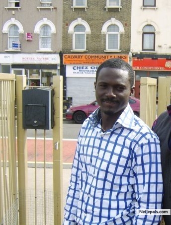  - click for next photo