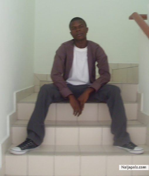 Chilling @ Ma Houze - click for next photo