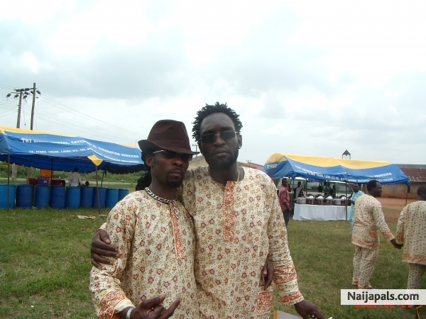 me and sloyagaaa-yaaga -yagaaa, in ijebu 4 his parents ceremony(2009) - click for next photo