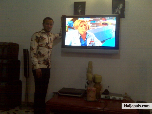  - click for next photo